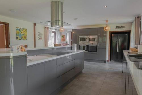 Storwood Villa | Yellowrush Lodge @ Yellowtop