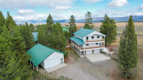Island Park House | Yellowstone Adventures