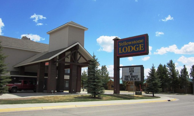 West Yellowstone Hotel | Yellowstone Lodge