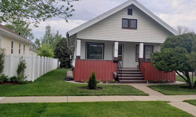 Glendive House | Yellowstone River Get-Away