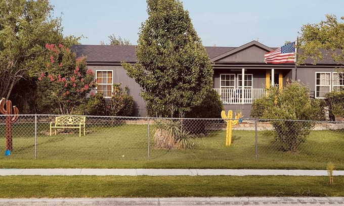 Hackberry House | YELO BNB in Frisco, TX