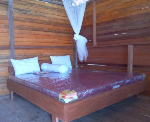 Pulau Fam House | YenBainut Homestay