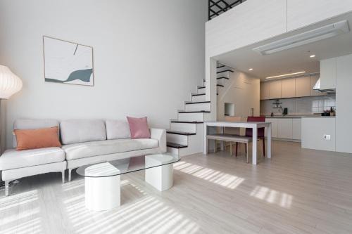 Yeosu Apartment | Yeosu Castle D Art