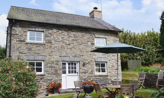 Abercych House | Yet Farm Cottage