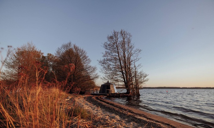 Hoor Cabin | Yggdrasil Igloo Water Huts Skåne