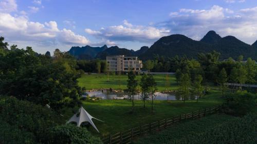 Ten Mile Gallery Hotel | YINGMAN HOTEL