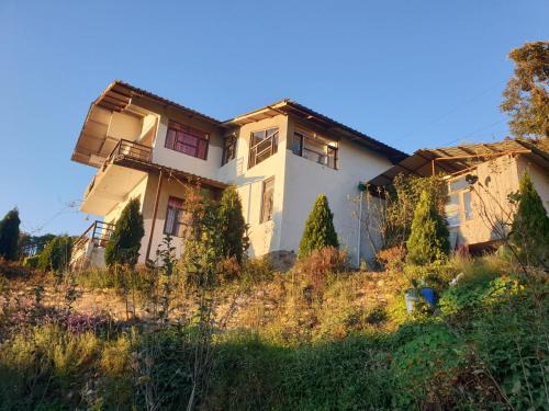 Mukteshwar House | Yogi Greenwood Cottage