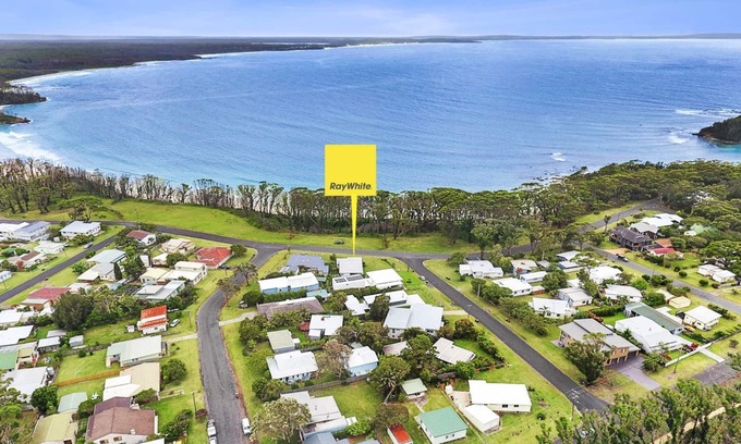 Bendalong House | Yonder Cottage across from Washerwomans Beach