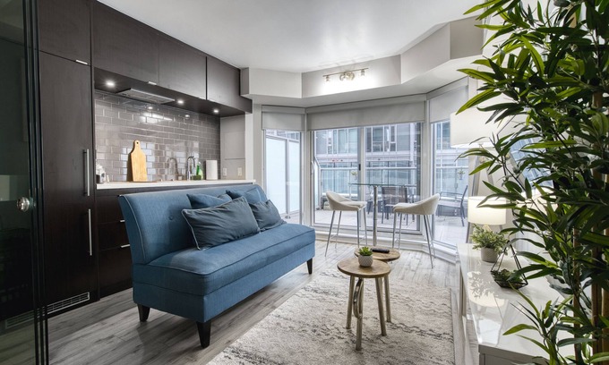 Bloor-Yorkville Apartment | Yorkville Modern 1 Bedroom Suite Toronto