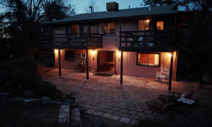 Oakhurst Apartment | Yosemite Dreams Garden Suite. Pet Friendly!