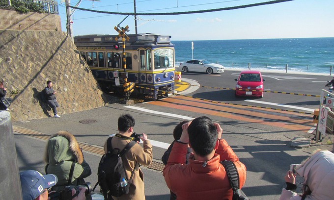 Koshigoe House | You can experience the town which is traditional Japan and a modern beach!