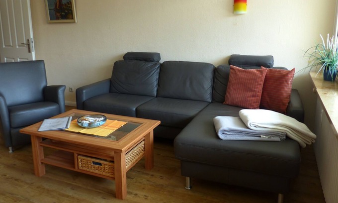 Wyk auf Foehr Apartment | You can watch the oyster fishermen from the spacious balcony!