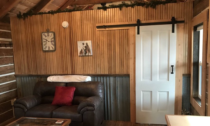 Philipsburg Cabin | You Will Love This Beautiful Cabin That Is Walking Distance To Downtown Pburg