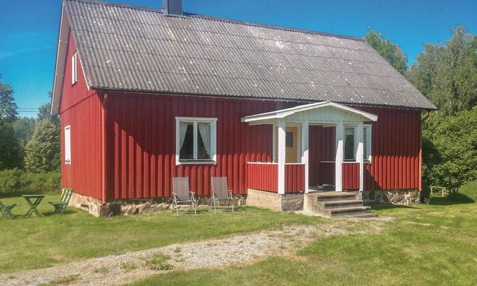 Emmaboda Municipality House | You will stay secluded and peaceful in this spacious cottage.