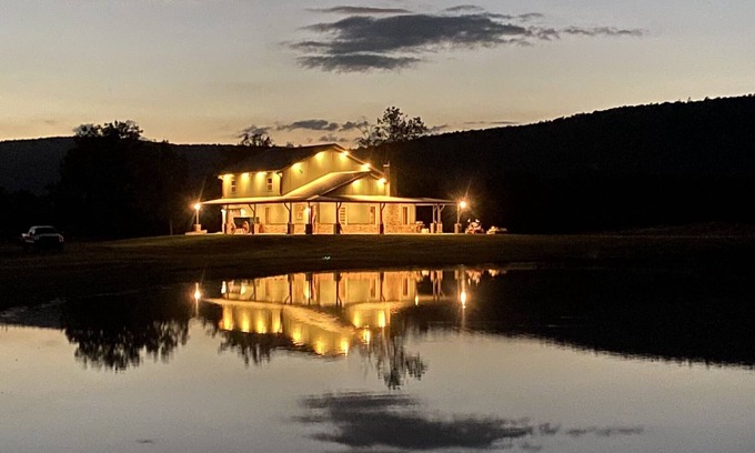 Clayton Cabin | Your Cabin in the Mountains Awaits (1836 Ranch)
