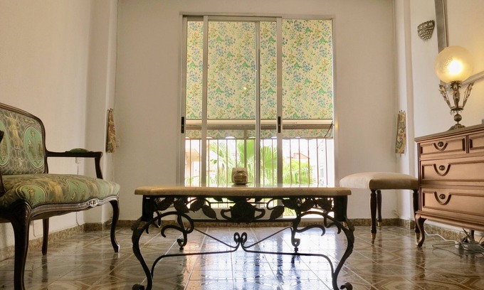 Campanar Apartment | Your calm stay in Valencia. 4 rooms, AC, Gigabit fiber internet