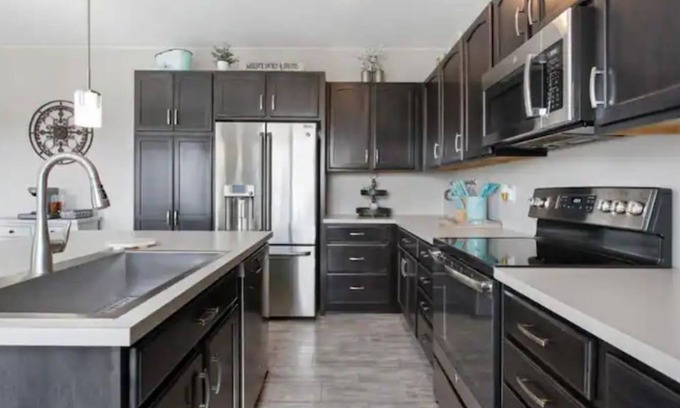 Commerce City House | Your Colorado Escape