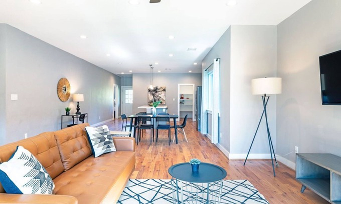 Greater East End House | 🏘️ Your Comfy Bungalows! 🏘️ Sleeps 30/12BR/8BA/16PA ⭐️⭐️⭐️⭐️⭐️