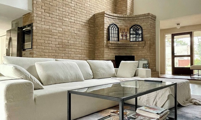 Barker House | Your Cozy Escape Awaits - Relax, Unwind, and Feel at Home