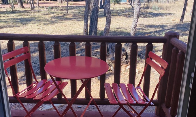 Happy Jack Cabin | “Your Cozy Escape in Every Season”