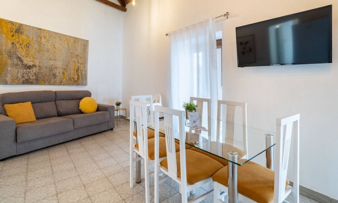 San Francisco-Ribera Apartment | Your Cozy Getaway with Andalusian Flair