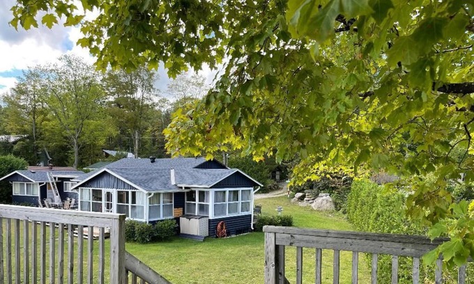 Tiny Cottage | Your Dream Georgian Bay, Lakefront cottage