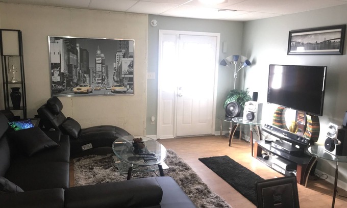 Palmetto House | Your Getaway home/Finished Basement Private entry