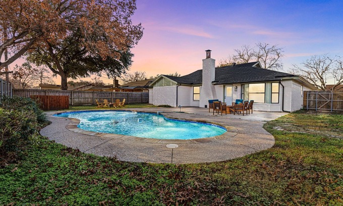 North Richland Hills Villa | Your Golden DFW Escape - Large Pool, Sleeps 10