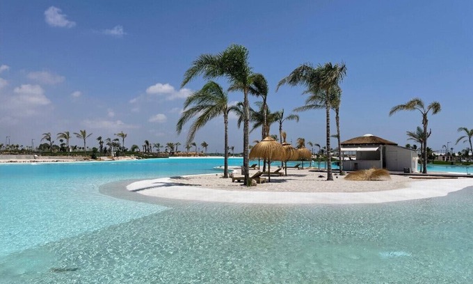 Los Alcazares Villa | YOUR HOLIDAY SPAIN LUXURY 5 BED VILLA SANTA ROSALIA LAKE AND LIFE RESORT