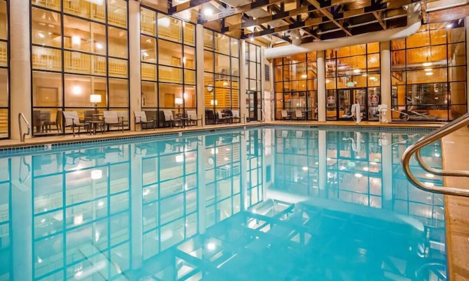 Bryce Canyon Hotel | Your Home Away from Home! Free Breakfast, Free Parking, Swimming Pool!