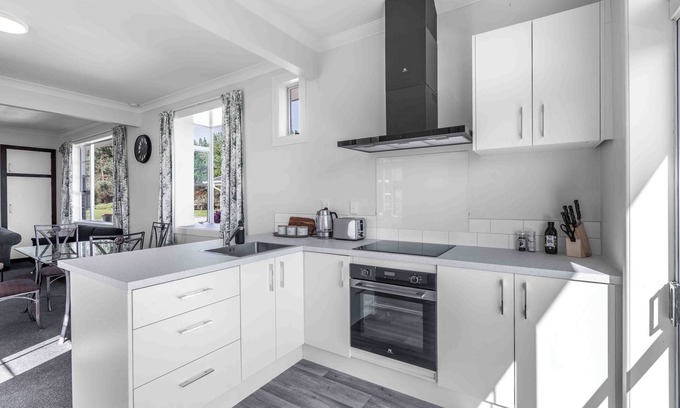Invercargill House | Your Home Away from Home.