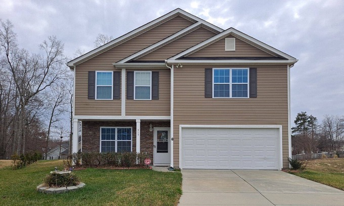 McLeansville House | Your home away from home just outside of Greensboro city limits, 5 mins from HWY