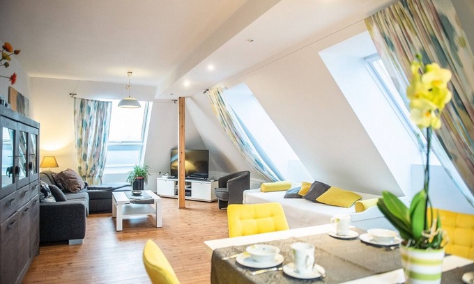 Oldenburg Apartment | Your home-away-from-home in Oldenburg - above the rooftops of the city center