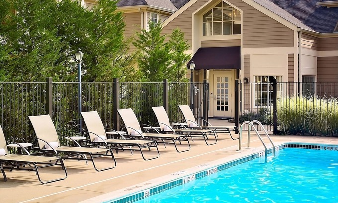 Westlake Hotel | Your Home Away From Home! Free Parking, Onsite Pool, Pets Allowed