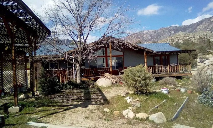 Weldon Cabin | Your home in the Kern River Valley