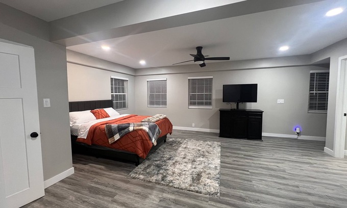 Lawrence House | Your Indiana Retreat