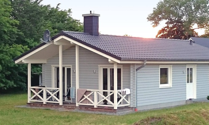 Heidmuhlen House | Your modern, high-quality holiday home is located in a quiet, wooded area near Bad Segeberg.
