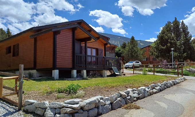 Eyne 2600 Ski Chalet | Your mountain holiday under the Cerdagne sun!