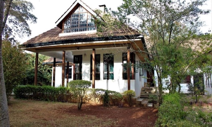 Kiserian Villa | Your out of town chill spot.