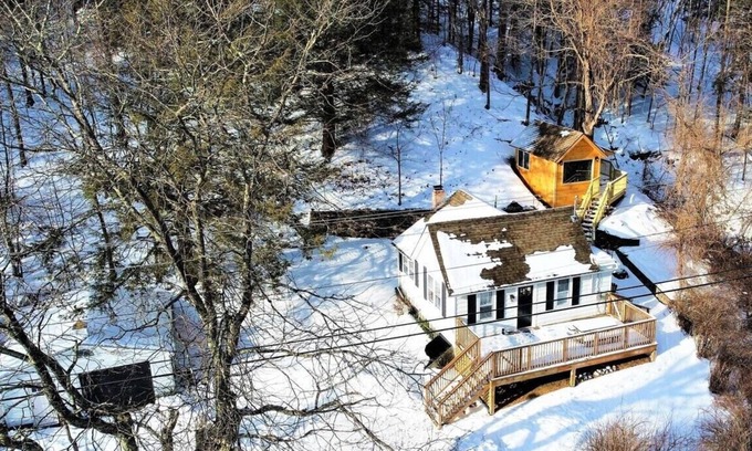 Jewett House | *Your Own Cottage*