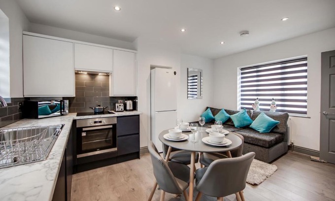 Ashford Apartment | Your Perfect Ashford Retreat Pet-Friendly & Business Ready