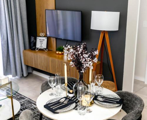 Greater Johannesburg Metropolitan Area Apartment | Your Perfect home-away-from -home Retreat