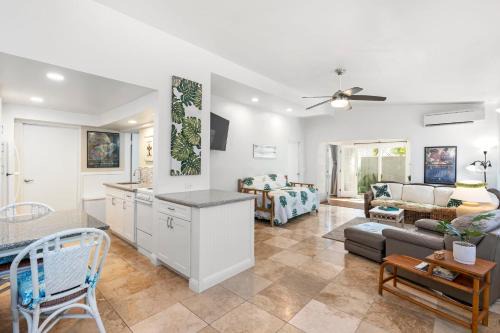 Kalama Tract Apartment | Your Perfect Home Charming 2BR2BA Apartment with Full Kitchen WD & AC