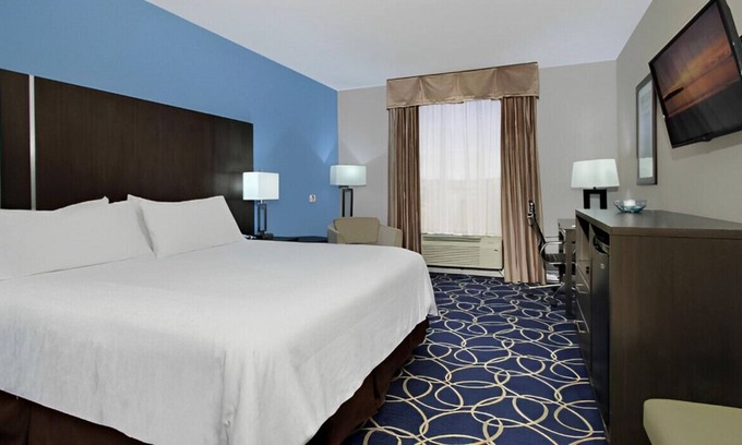 Greater Greenspoint House | Your Perfect Room Awaits! Enjoy Modern Comforts!