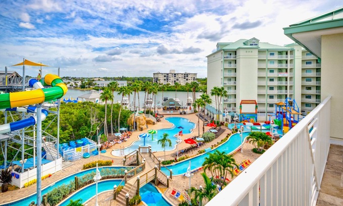 Independence Square Condo | Your Perfect Vacation! Beautiful 2BR, 2BTH Condo & 4 FREE Waterpark passes daily