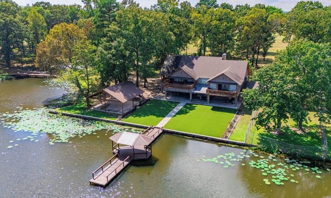 Big Sandy House | Your private fishing oasis in Big Sandy