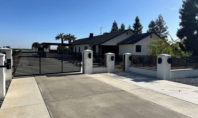 Visalia House | Your private pool with this “Modern Oasis" in the country. Gateway to it all.
