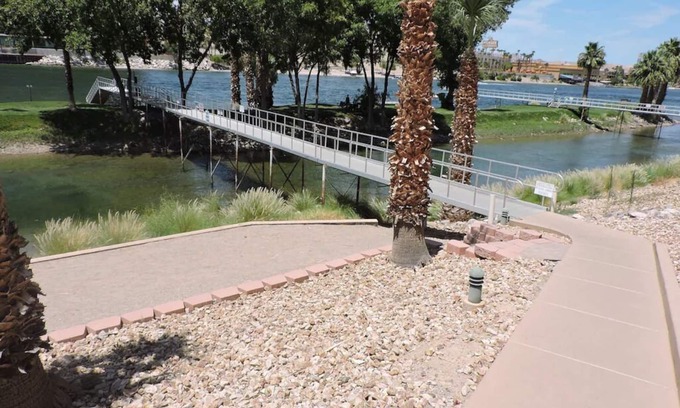 Bullhead City Condo | Your Riverfront Relaxing Vacation Home