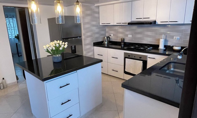 Fontibon House | Your second townhome close to the airport. 3-bedroom with WiFi in Bogotá