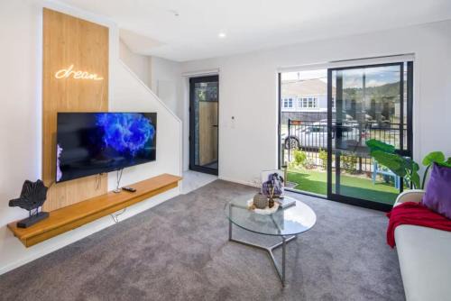 Lower Hutt House | Your Slice of Heaven in the Hutt